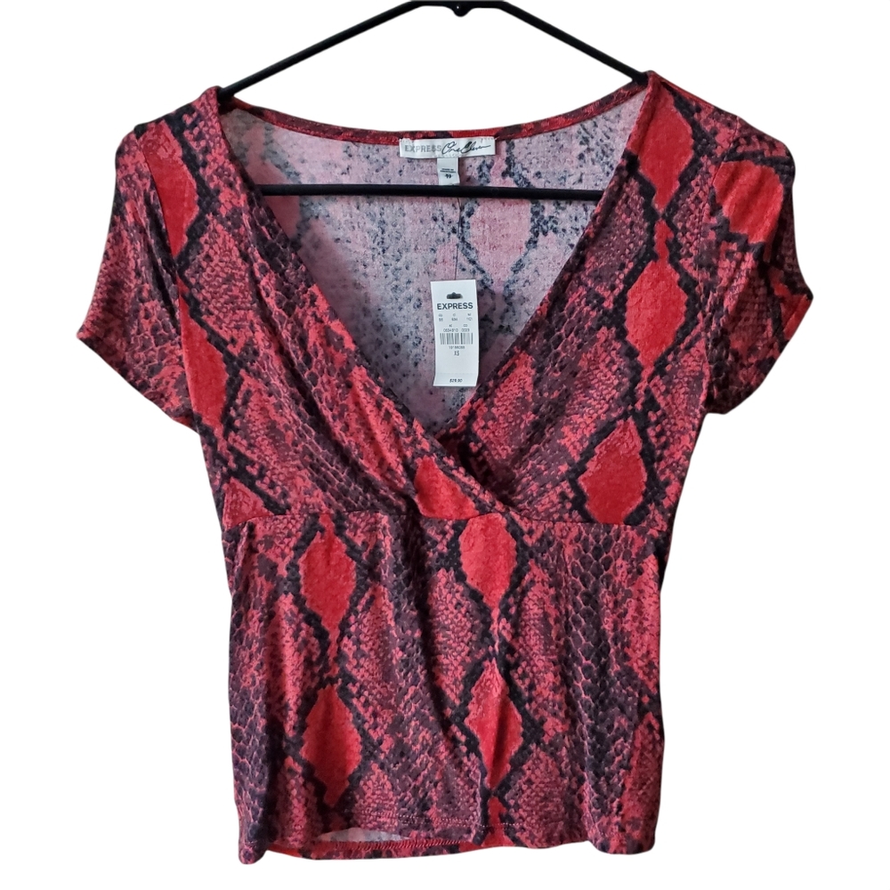 NWT | EXPRESS Red and Black Snakeskin Print Wrap Front V Cut Top | XS